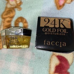 24K gold foil moisturizer